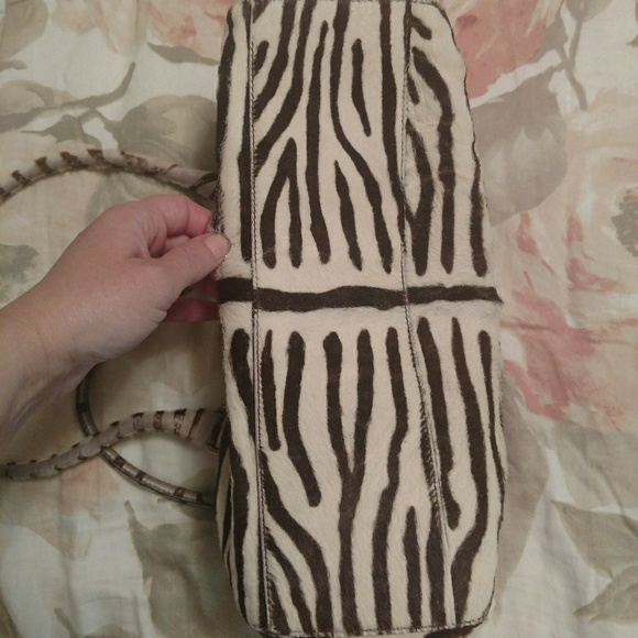 Authentic Prada calf hair handbag - Picture 6 of 8